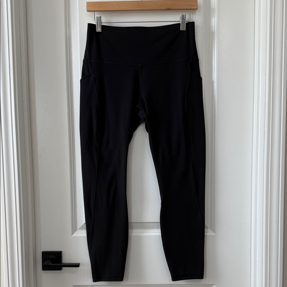 Lululemon Align High Rise Legging with Pockets *Black